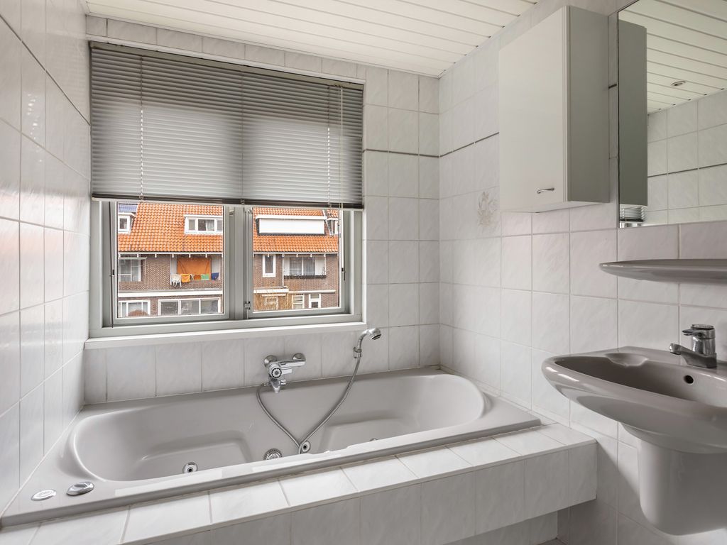 Zestienhovensekade 403, ROTTERDAM