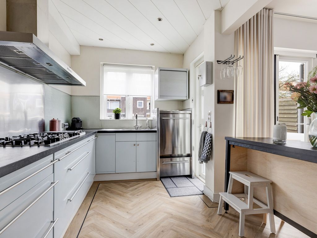 Zestienhovensekade 351, ROTTERDAM