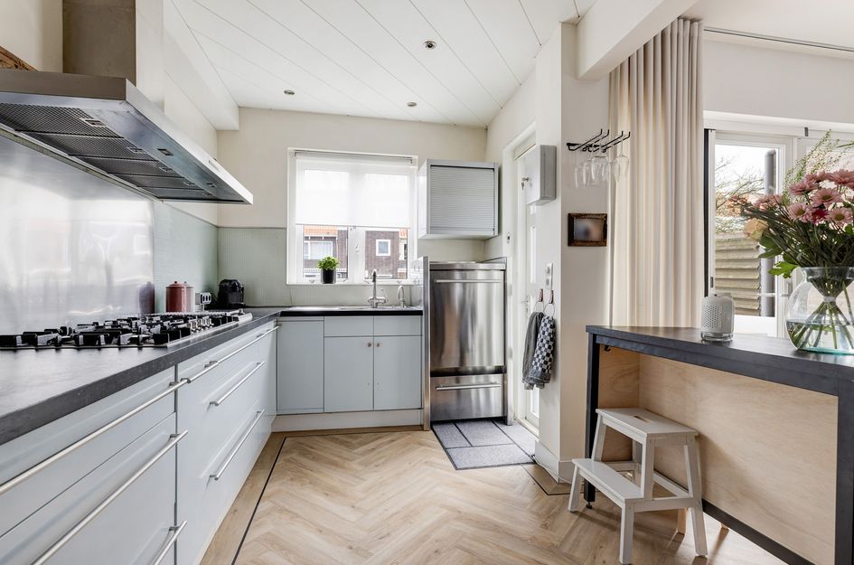 Zestienhovensekade 351