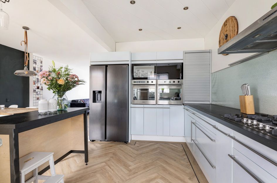 Zestienhovensekade 351