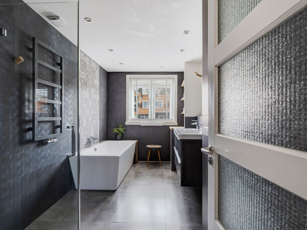 Zestienhovensekade 351, ROTTERDAM