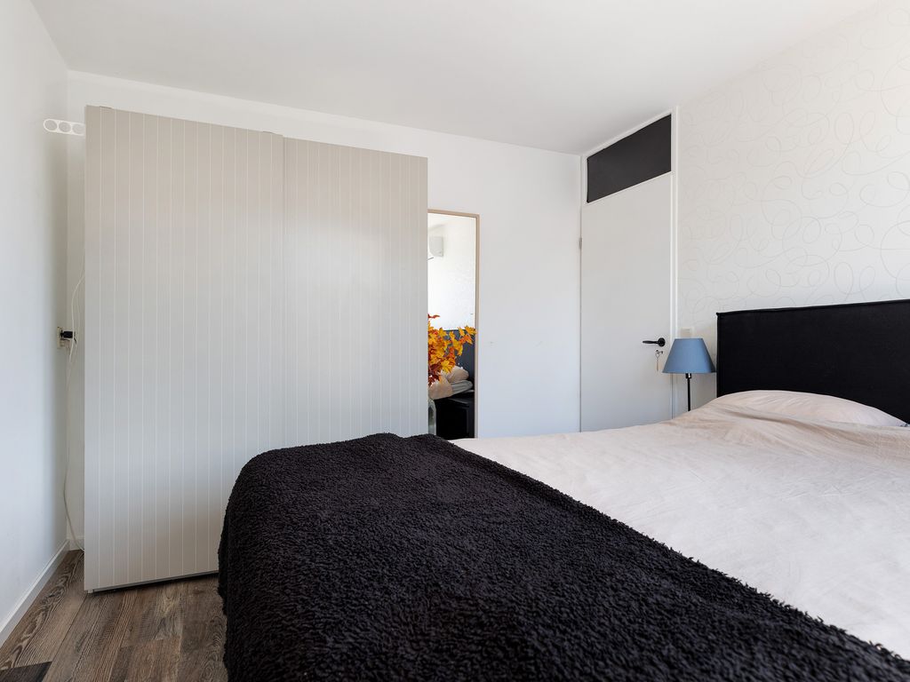 Zestienhovensekade 145, ROTTERDAM