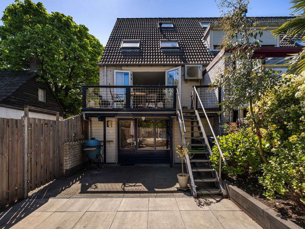 Zestienhovensekade 145, ROTTERDAM