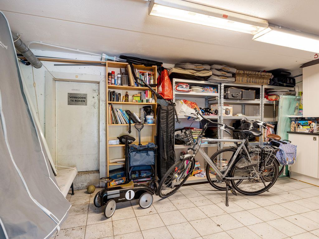 Zestienhovensekade 145, ROTTERDAM