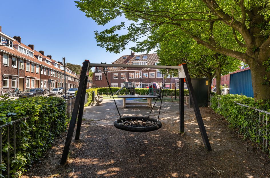 Zestienhovensekade 145