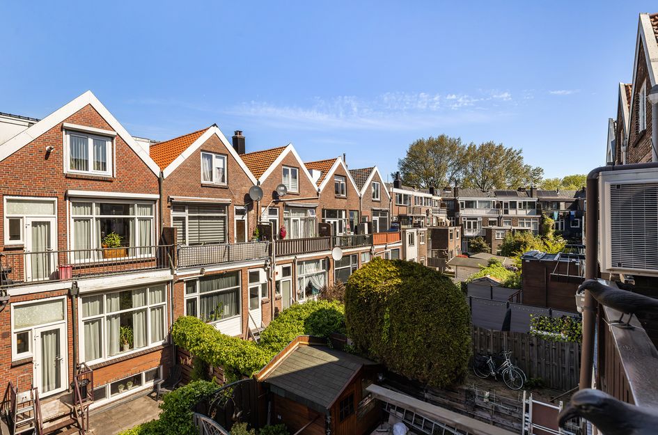 Zestienhovensekade 97A
