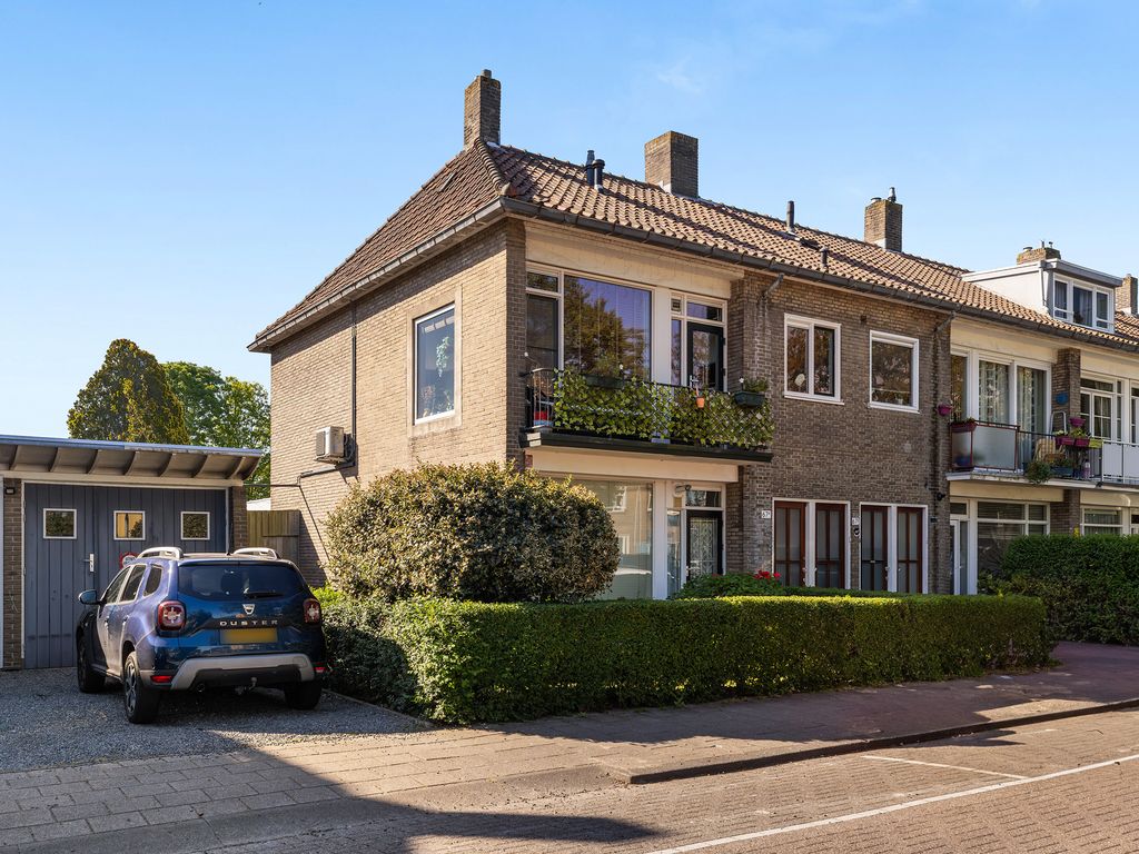 2e Hogenbanweg 67A, ROTTERDAM