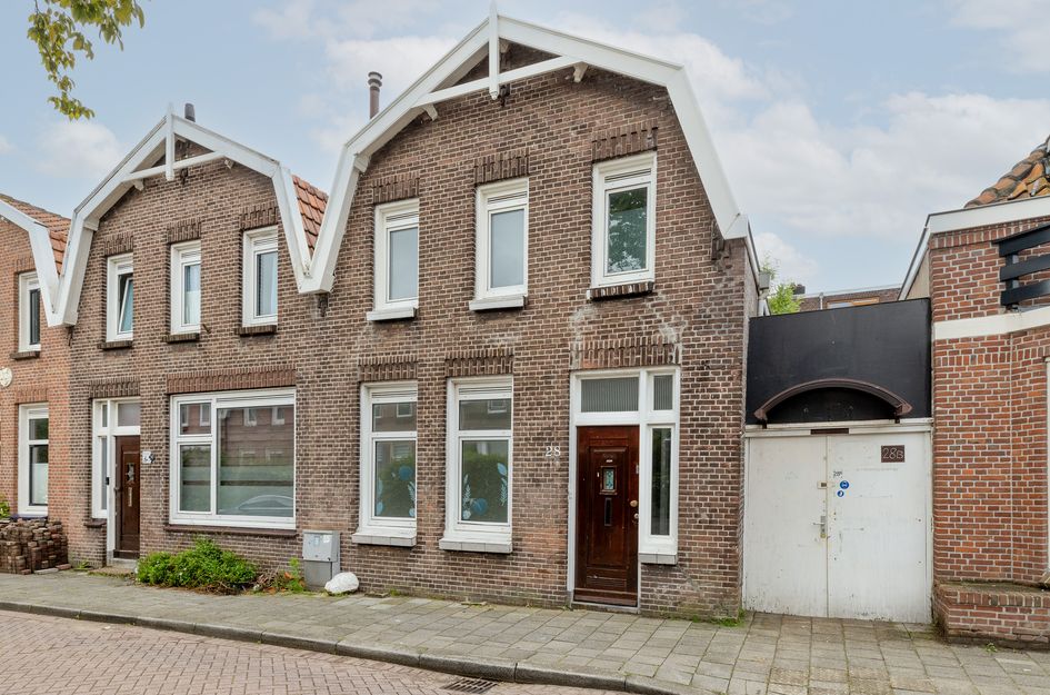 Burgemeester Bosstraat 28