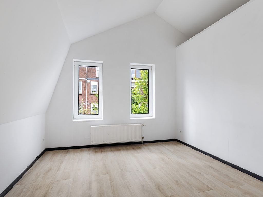 Burgemeester Bosstraat 28, ROTTERDAM