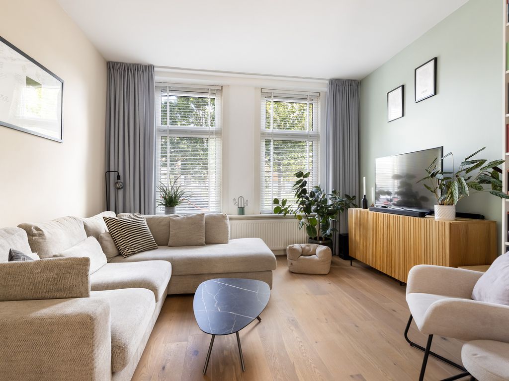 Zestienhovensekade 7, ROTTERDAM