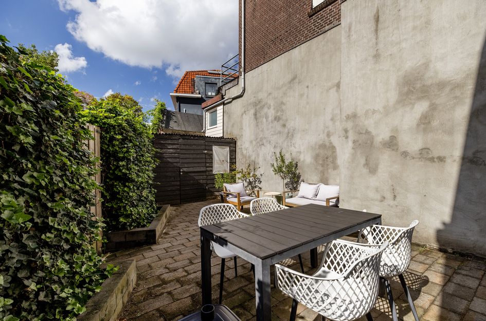 Zestienhovensekade 7