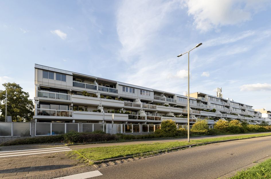Eduard C F Hellendoornstraat 75
