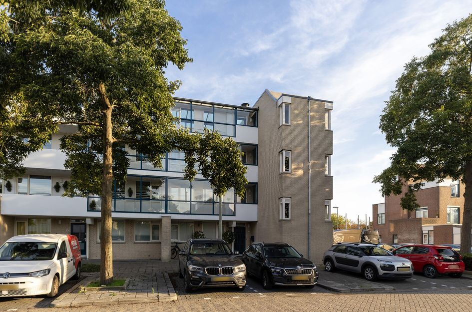 Eduard C F Hellendoornstraat 75