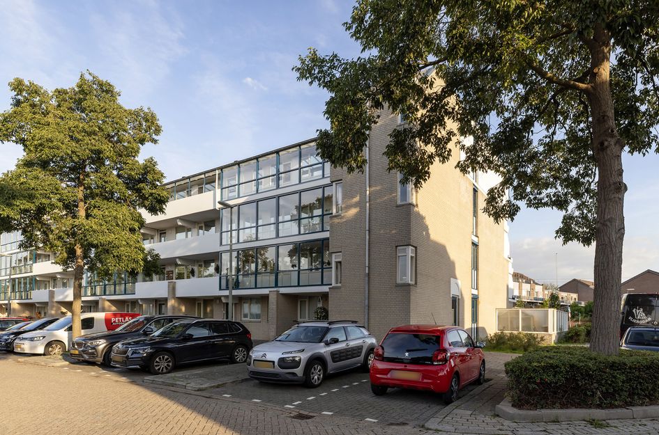 Eduard C F Hellendoornstraat 75
