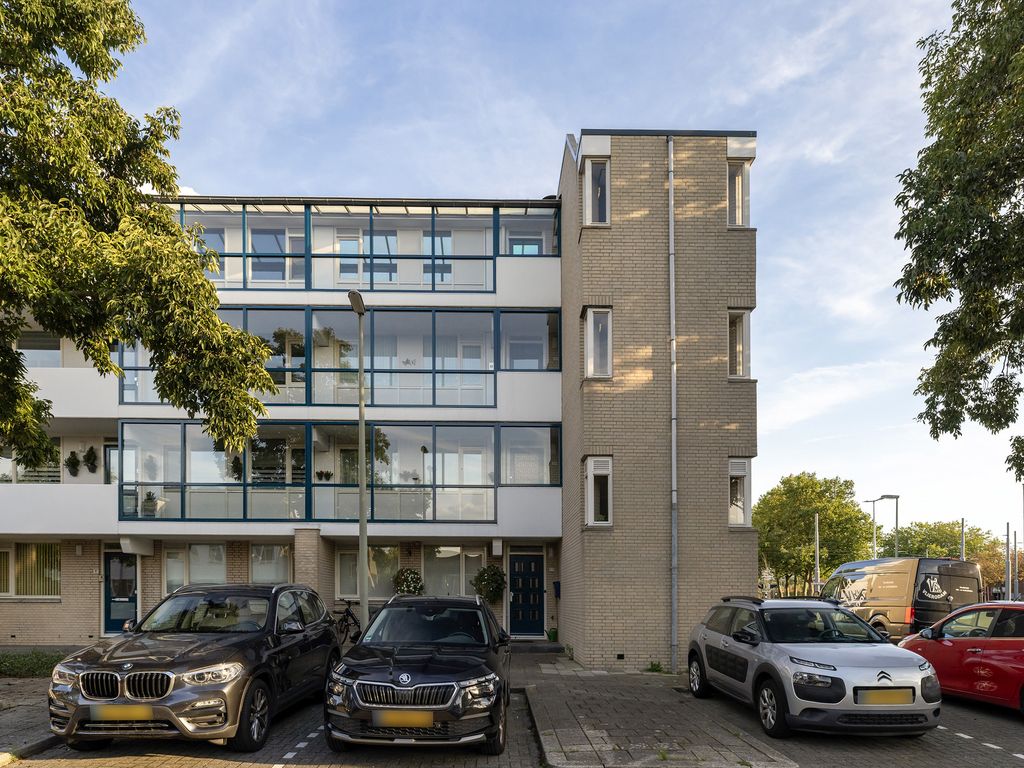 Eduard C F Hellendoornstraat 75, SCHIEDAM