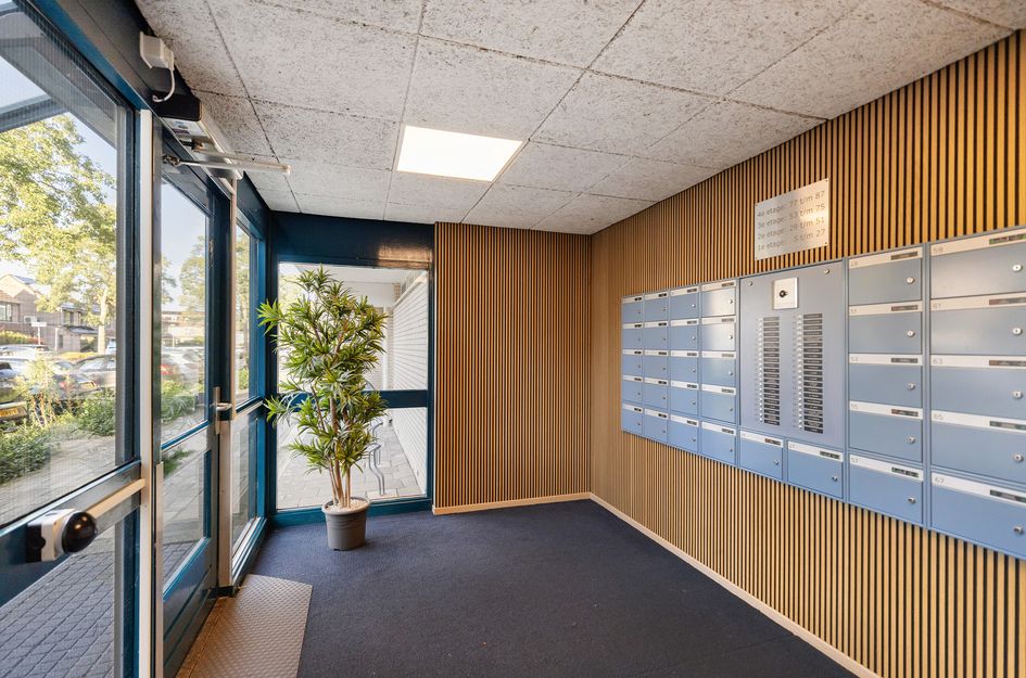 Eduard C F Hellendoornstraat 75