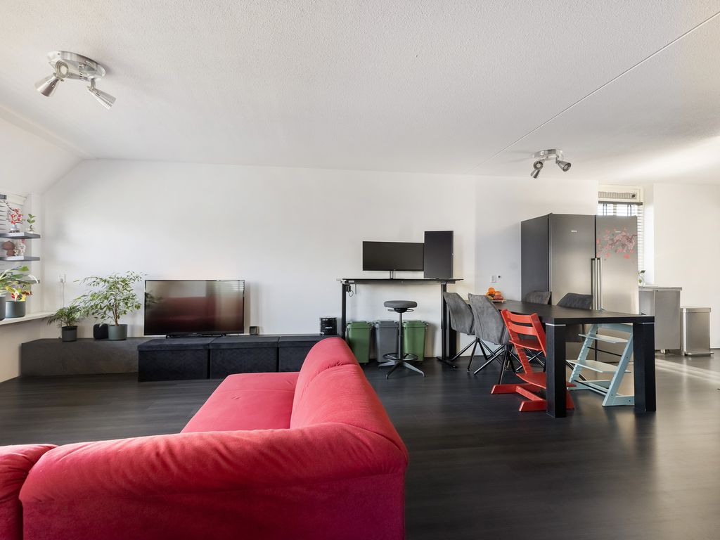 Eduard C F Hellendoornstraat 75, SCHIEDAM