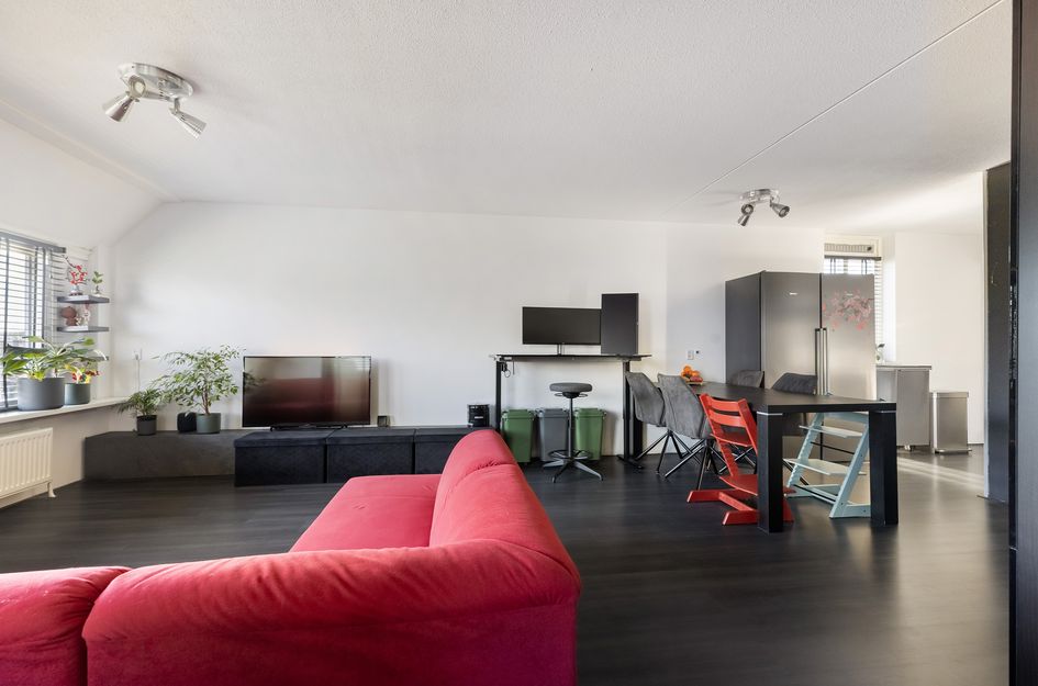 Eduard C F Hellendoornstraat 75