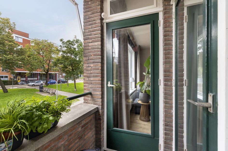 Hoekersingel 35