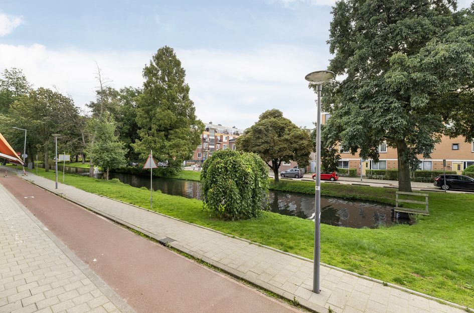 Hoekersingel 35