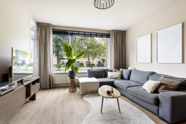 Hoekersingel 35