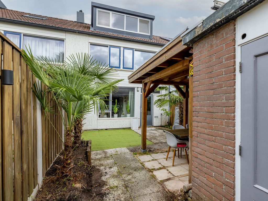 Kruisbessendreef 6, ROZENBURG