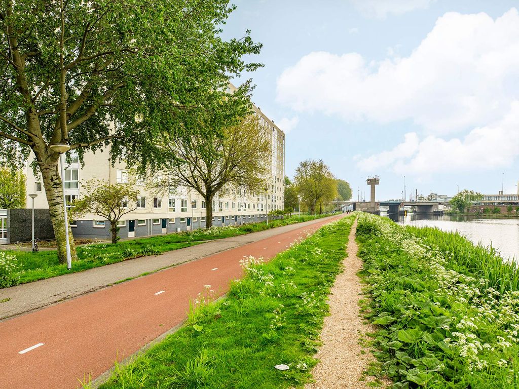 Van Adrichemweg 127, ROTTERDAM