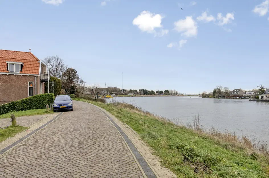 Dorpsstraat 140
