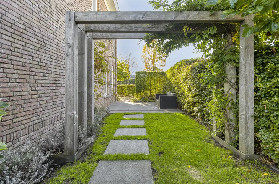 Adam Knikmanstraat 5
