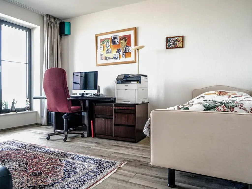 Deltaplein 230, 'S-GRAVENHAGE