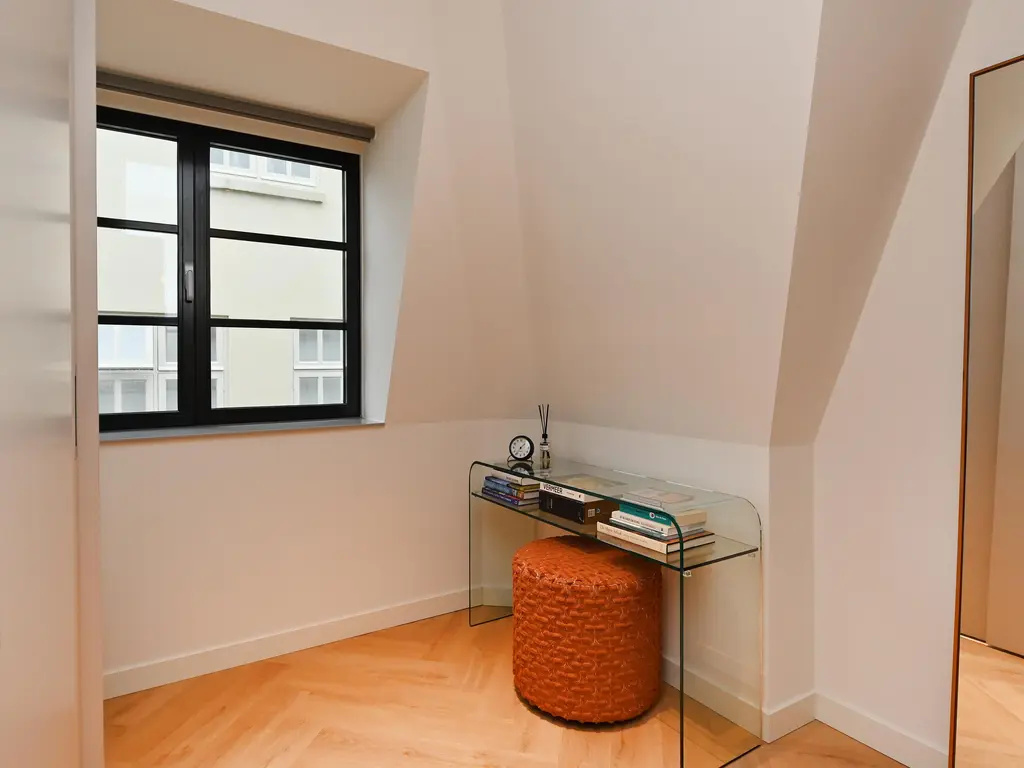 Koninginnegracht 92B, 'S-GRAVENHAGE