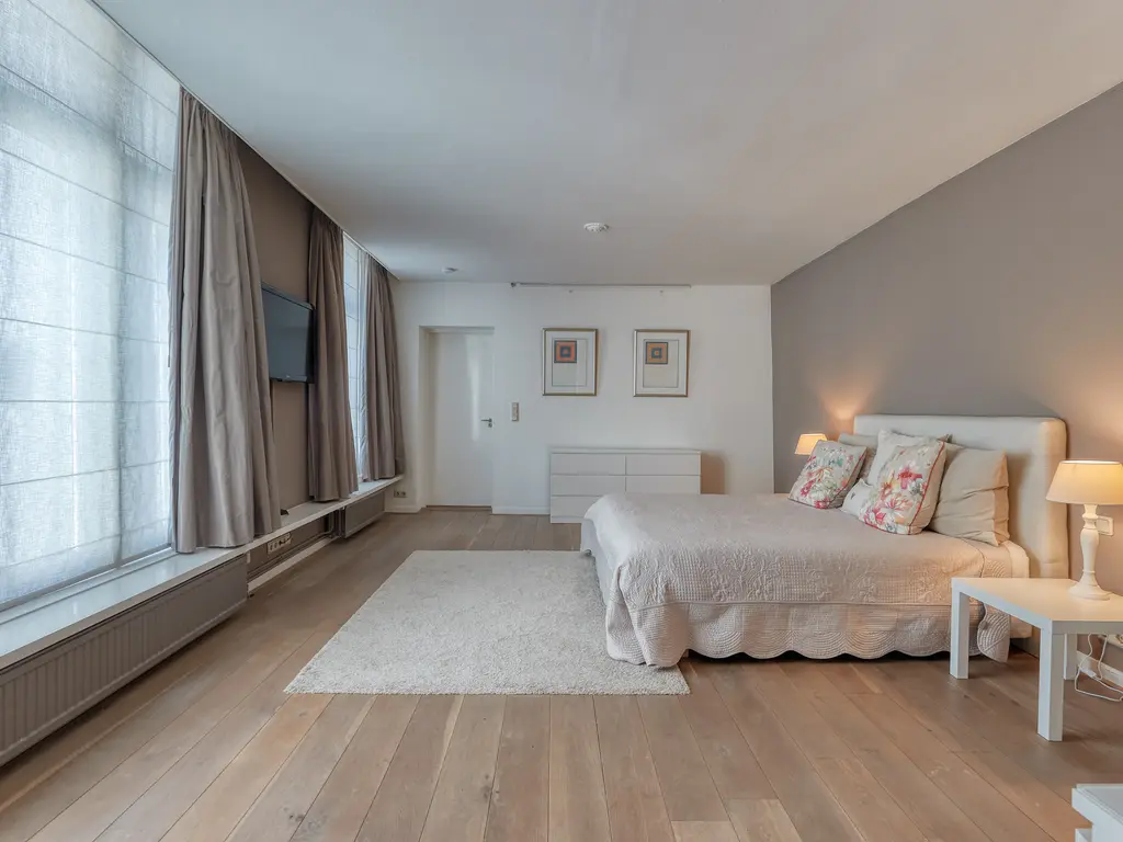 Plaats 24A, 'S-GRAVENHAGE