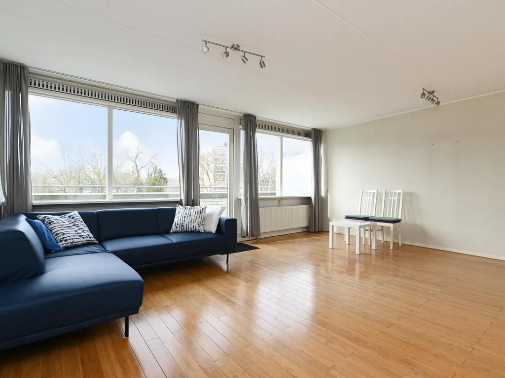 Ir. van der Sluijsplantsoen 49, 'S-GRAVENHAGE