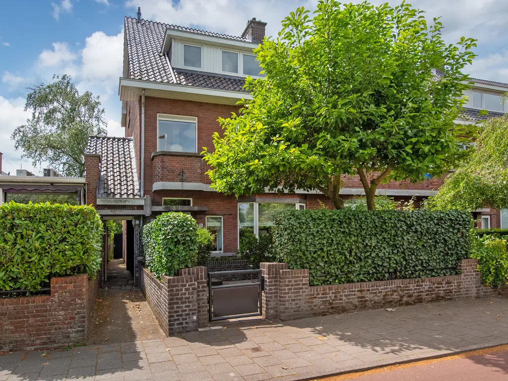 Van Alkemadelaan 70, 'S-GRAVENHAGE