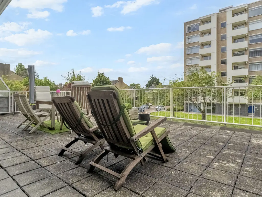 Suzannaland 420, 'S-GRAVENHAGE