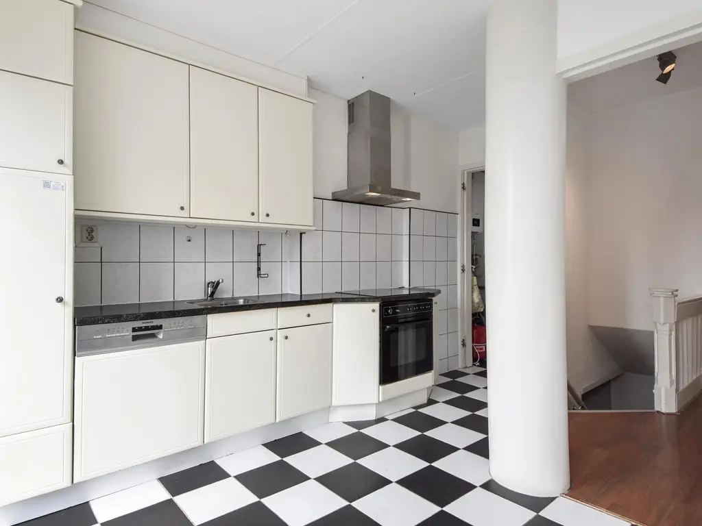 Juliana van Stolberglaan 337, 'S-GRAVENHAGE