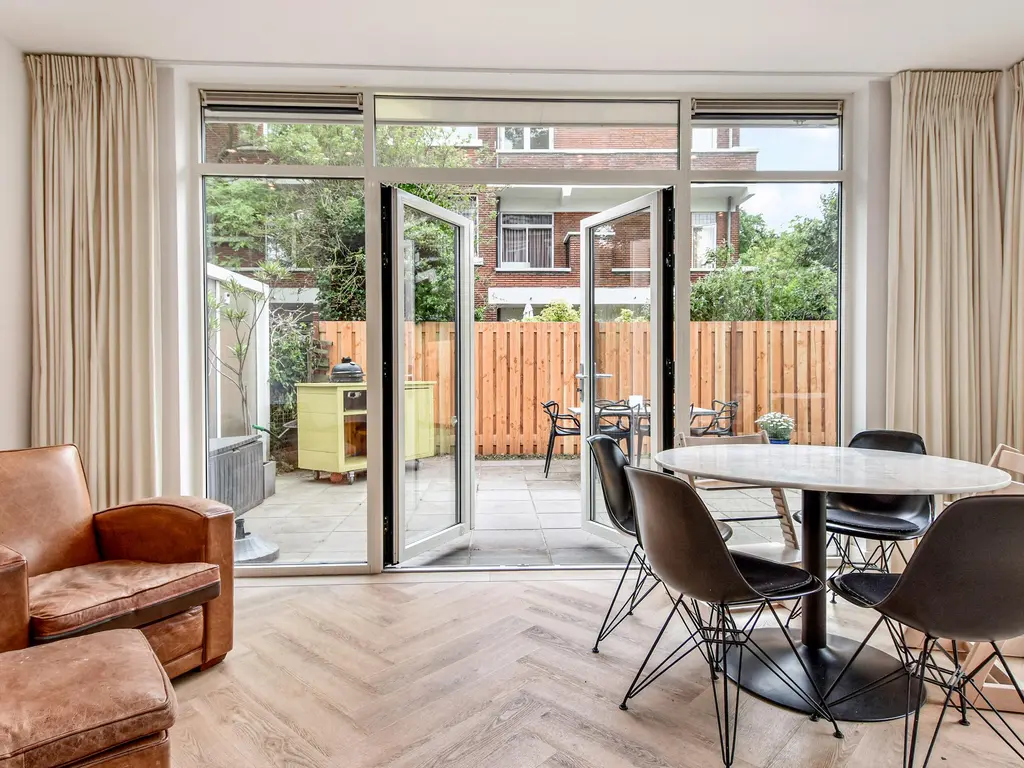 Van Neckstraat 125, 'S-GRAVENHAGE