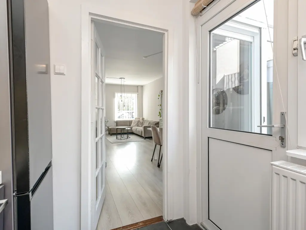 Loolaan 34, VOORBURG