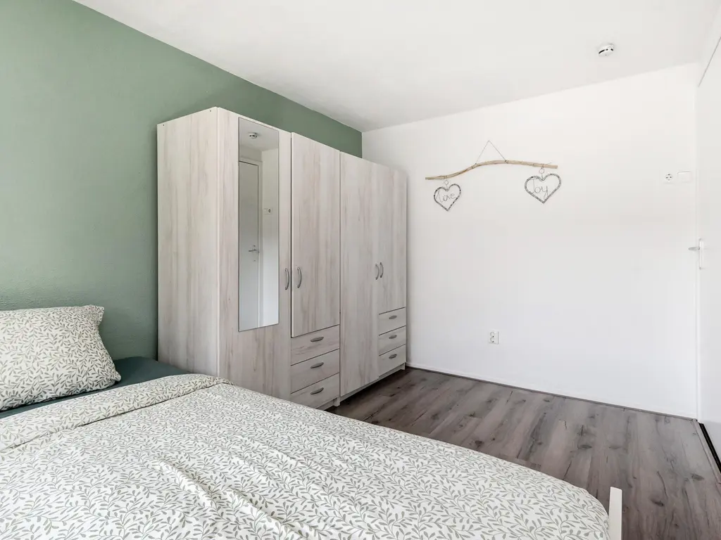 Loolaan 34, VOORBURG