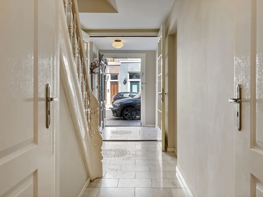 Prins Hendrikstraat 18, 'S-GRAVENHAGE