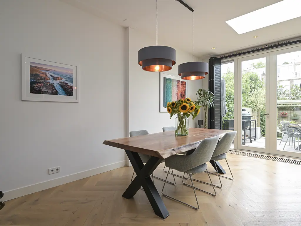 Van der Woertstraat 34, 'S-GRAVENHAGE