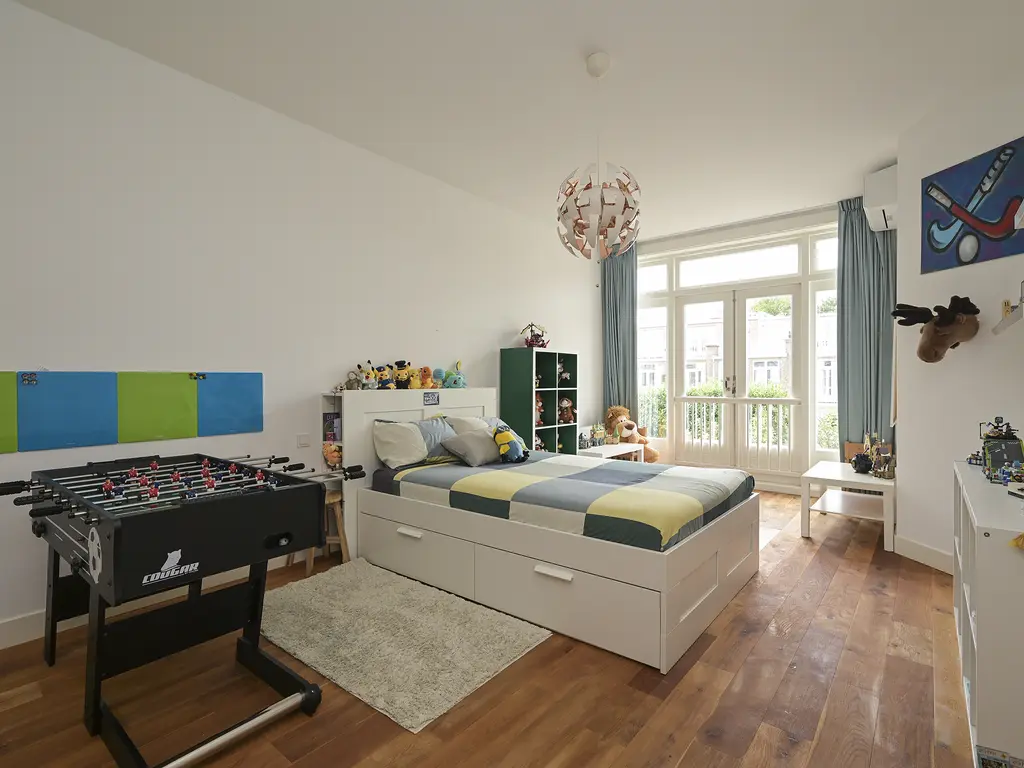 Van der Woertstraat 34, 'S-GRAVENHAGE
