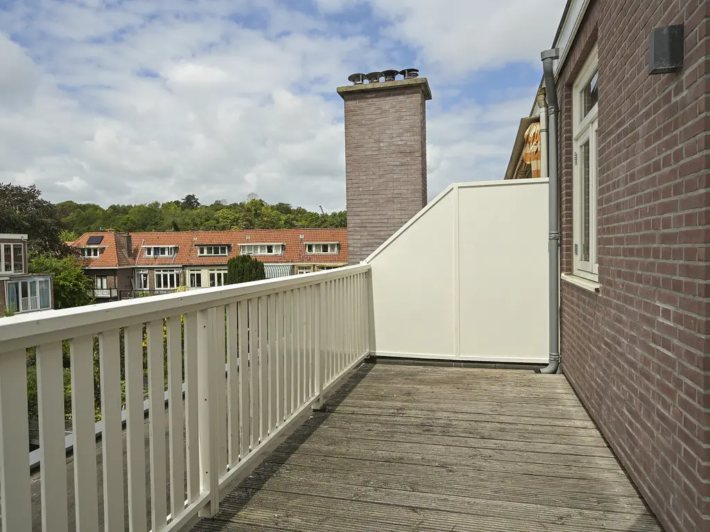 Van der Woertstraat 34, 'S-GRAVENHAGE