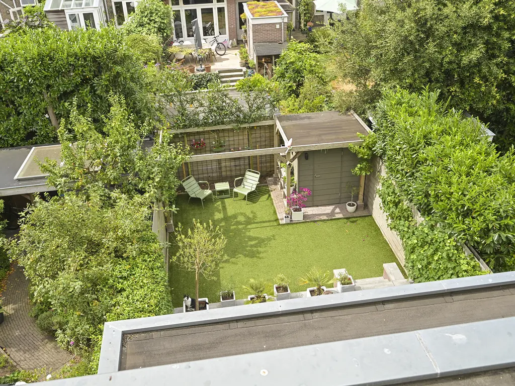 Van der Woertstraat 34, 'S-GRAVENHAGE