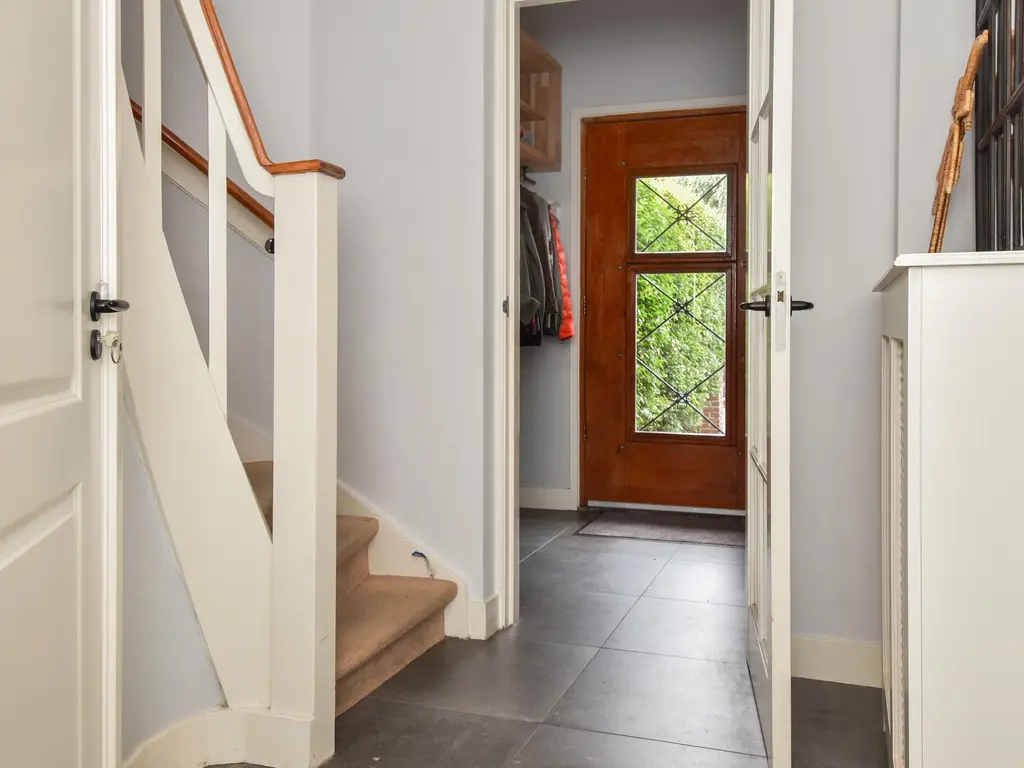 Van Wouwstraat 17, 'S-GRAVENHAGE