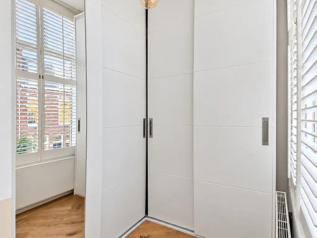 Van Loostraat 125, 'S-GRAVENHAGE
