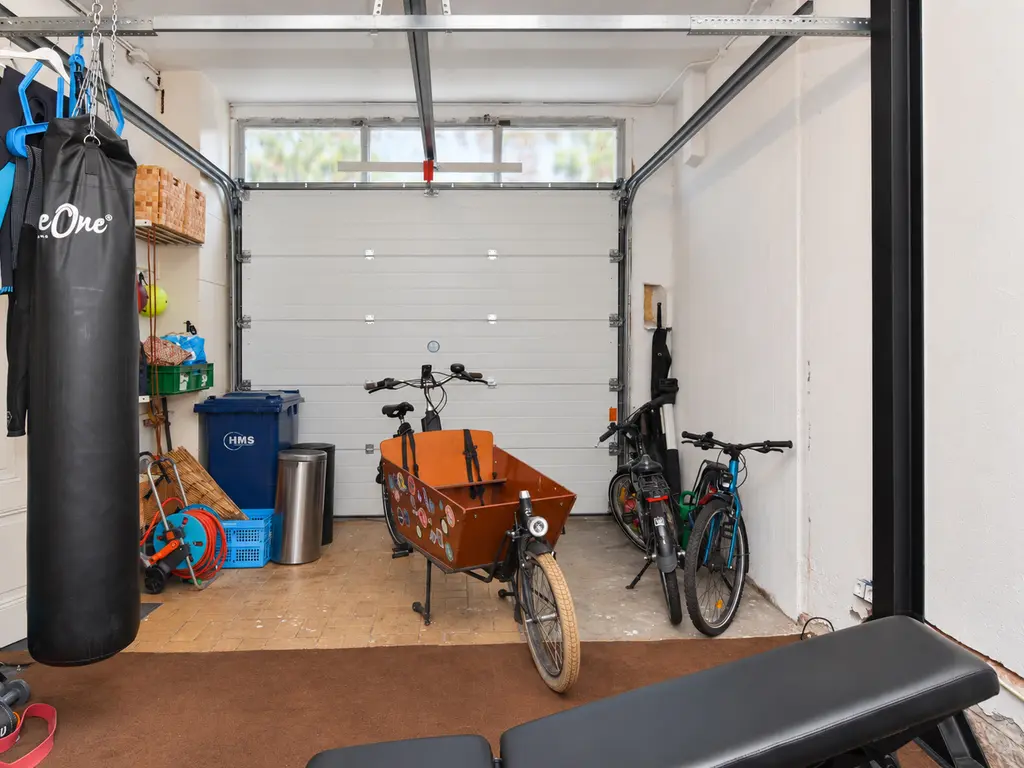 Van Loostraat 125, 'S-GRAVENHAGE