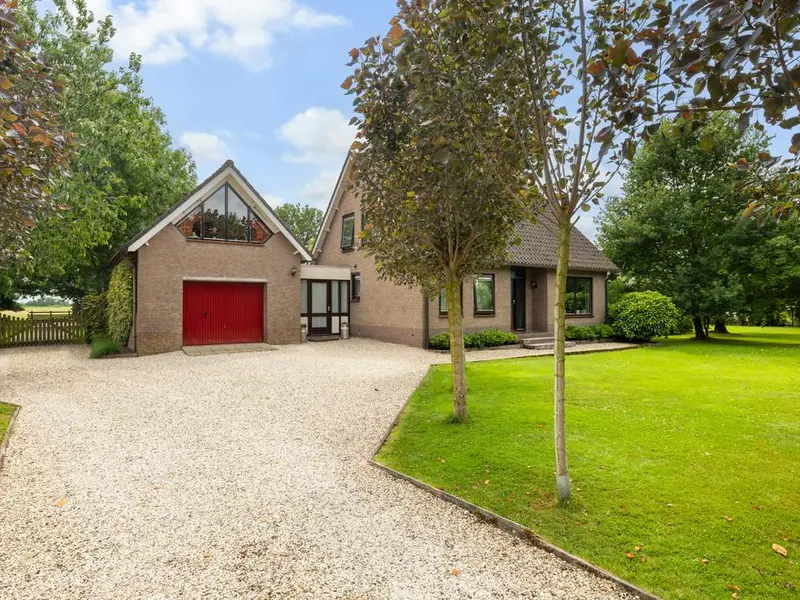 Oosteinde 32a, WAARDER
