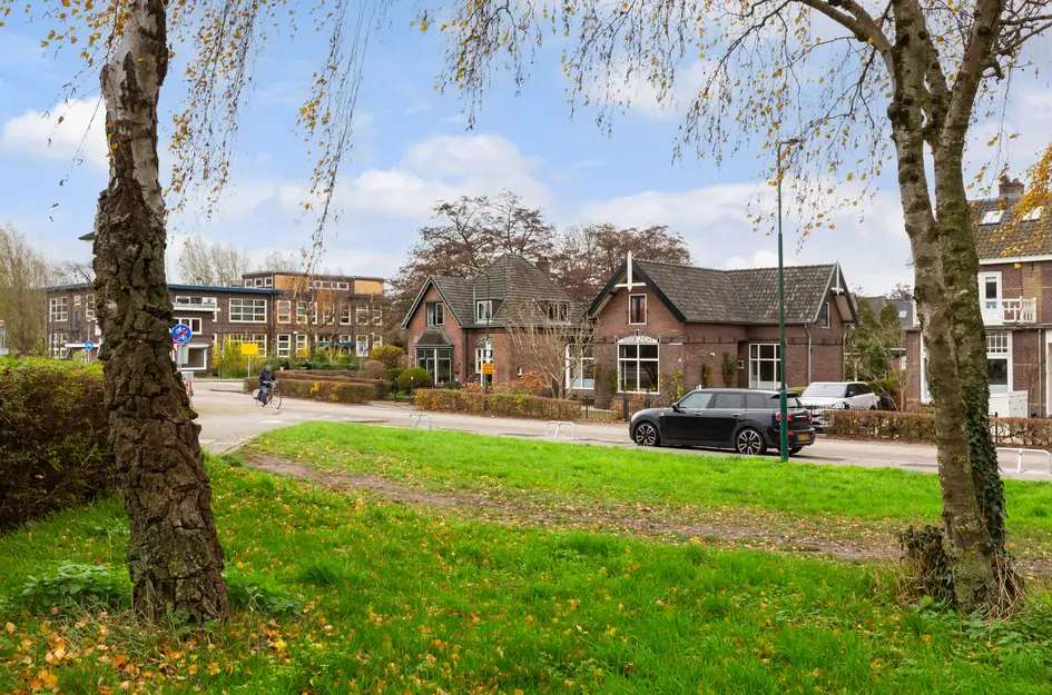 Van der Valk Boumanlaan 2