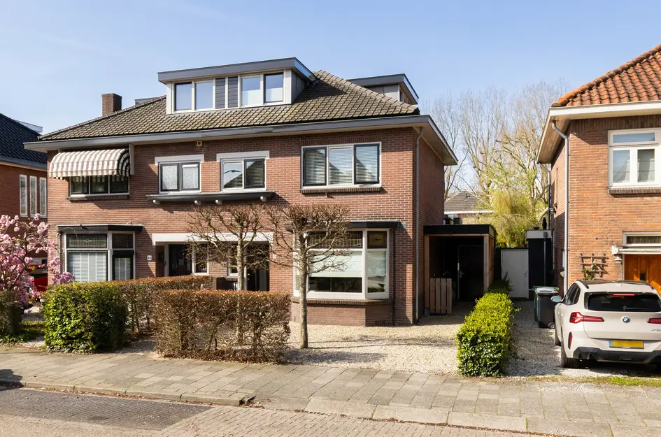 Van der Valk Boumanlaan 42